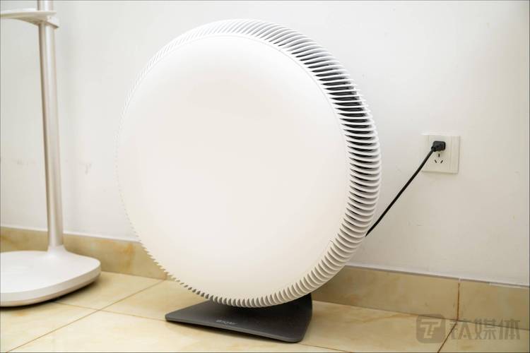 IQAir Atem X 空氣凈化器評測 旗艦級家用產品的新模板